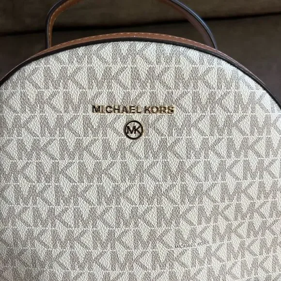 New Michael Kors Valerie Medium Logo Backpack in Vanilla/Acorn - Picture 7 of 16